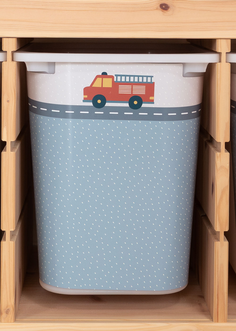 Klebefolien mit Automotiv für Ikea Trofast Boxen Trofast Ikea Aufbewahrungsboxen mit Limmaland Klebefolie mit Automotiven verschönern