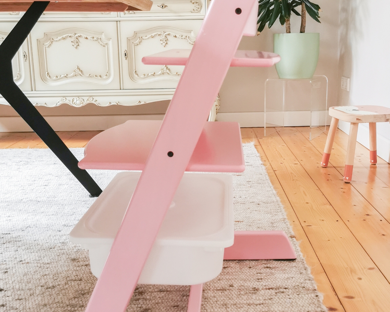 Stokke Hochstuhl mit IKEA TROFAST Box Stokke Hochstuhl mit IKEA TROFAST Box