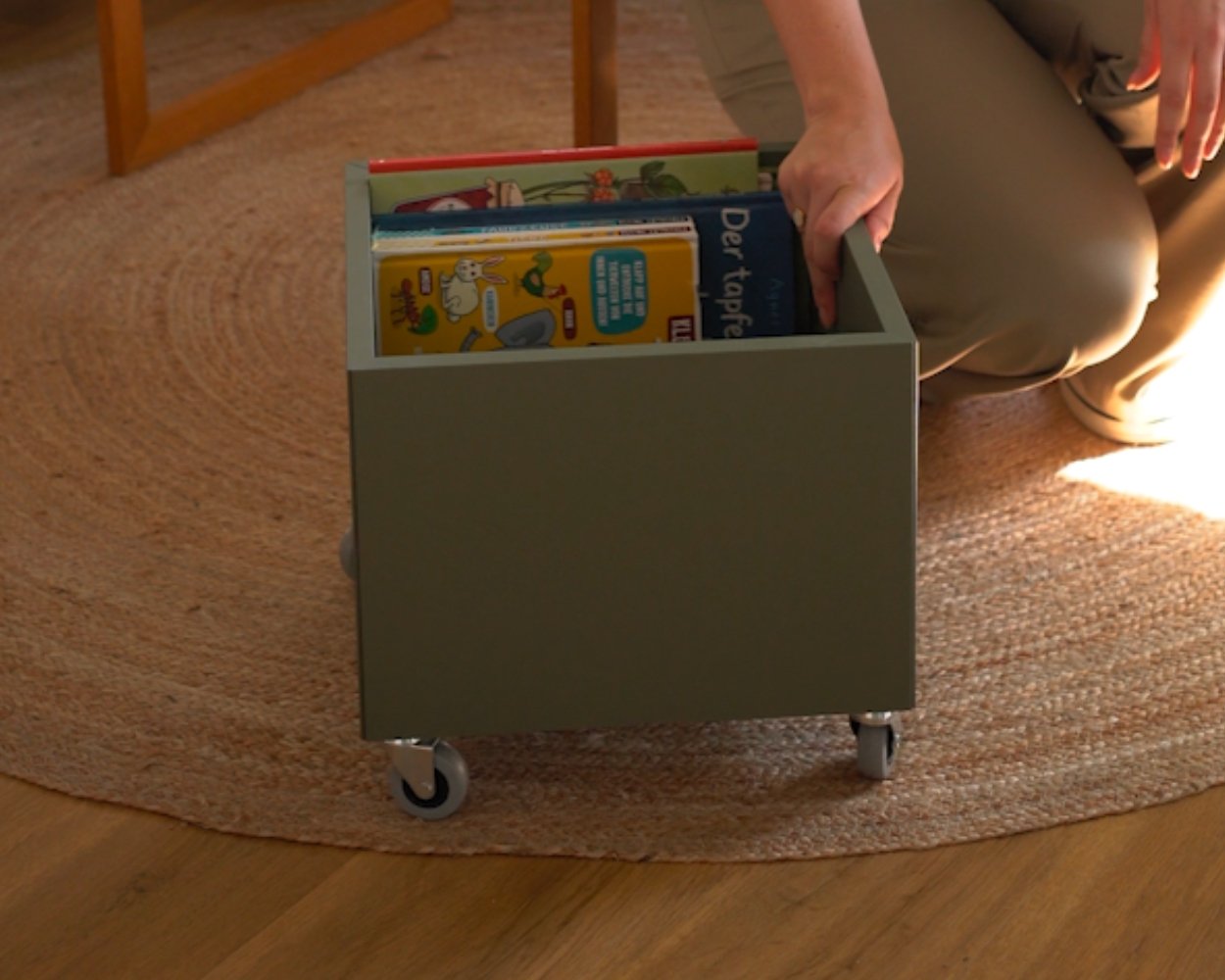 Bücherkiste für Kinder selber machen Bücherkiste für Kinder selber machen