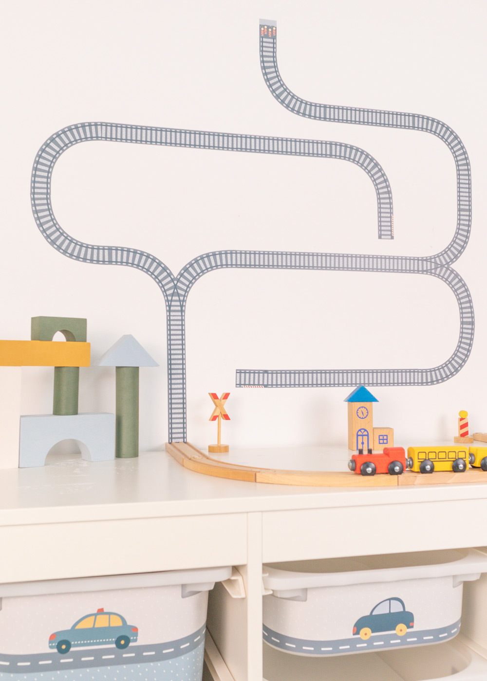 Klebefolie Kinderzimmer DIY für Ikea Spieltisch