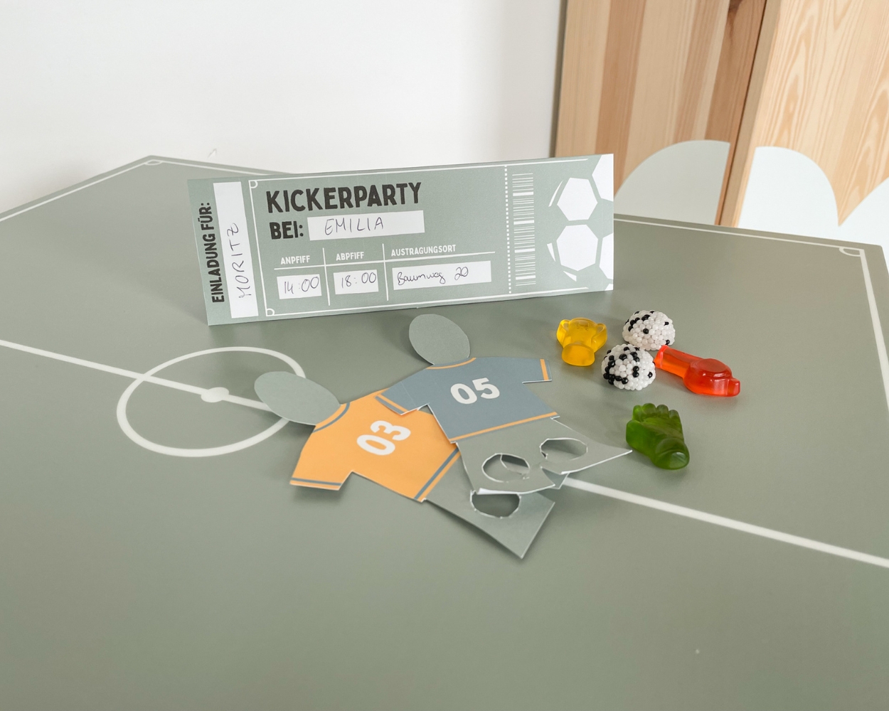 Einladungen für Fußballparty Bastelvorlage Einladungen für Fußballparty Bastelvorlage