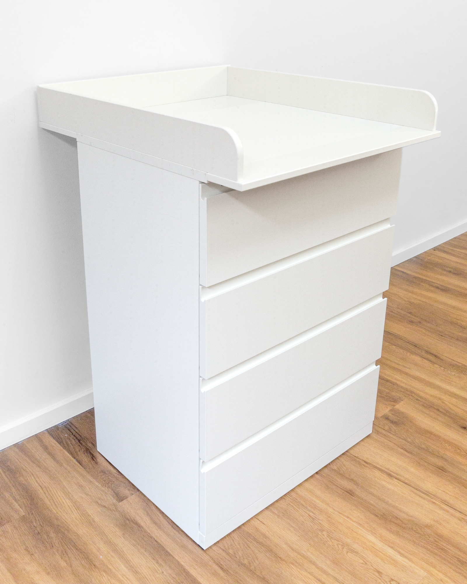 Schubladenkommode, Weiße Möbel, Weißes Sideboard, Holzkommode, oben Ablagefläche