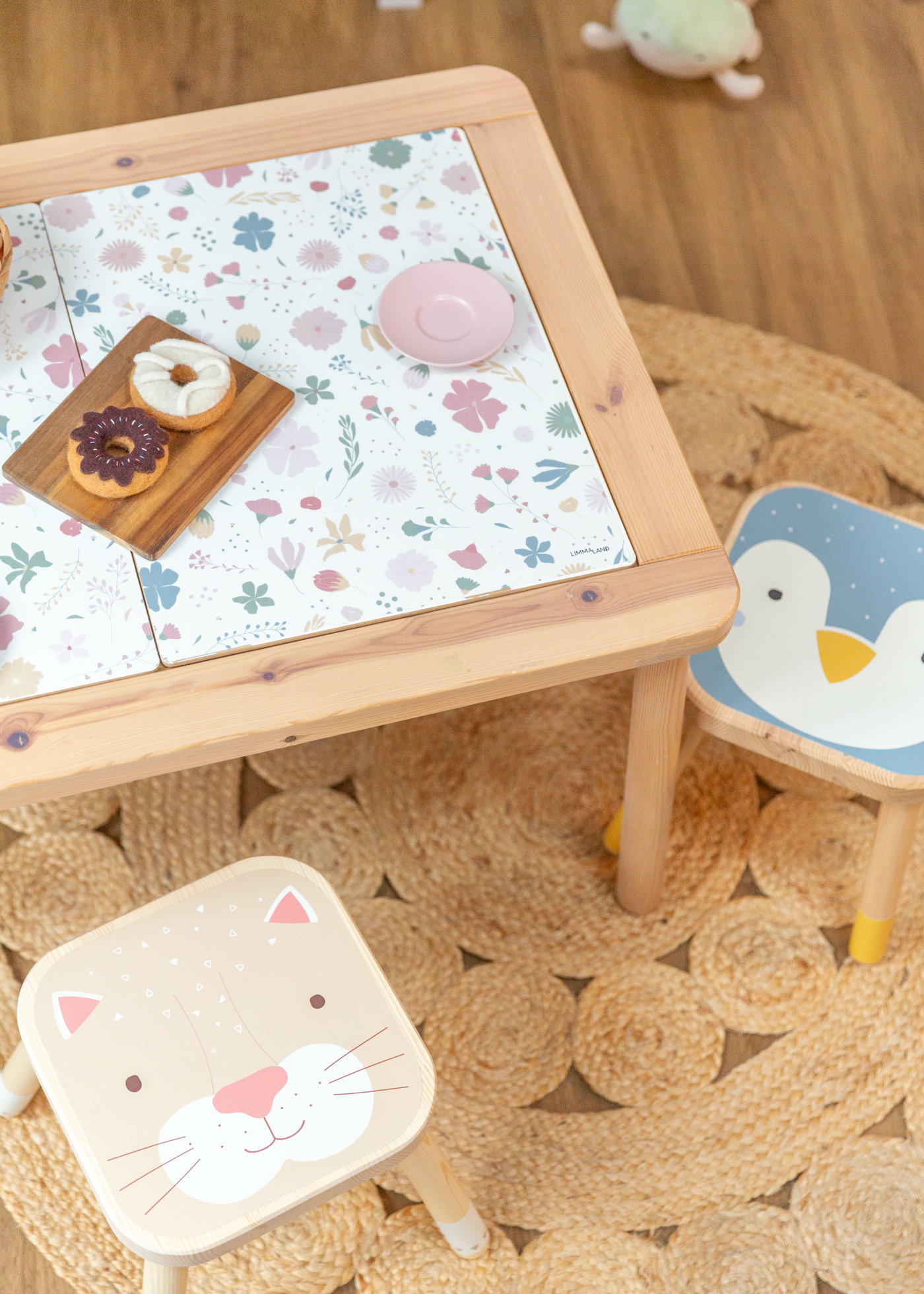 klebefolie ikea flisat kindertisch blumig 1