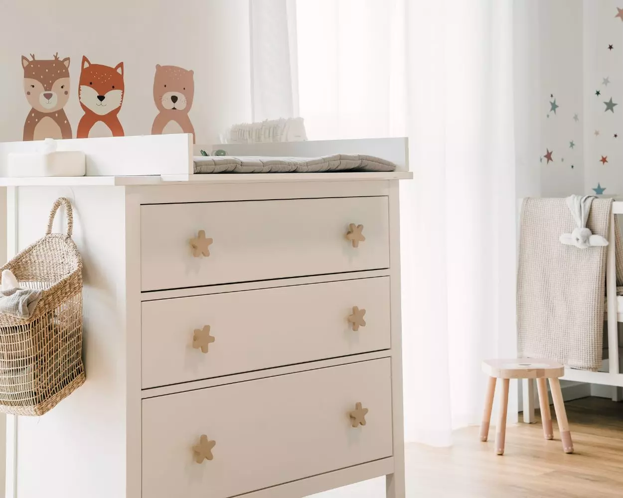 Changing area in the baby room: tips for the perfect set-up