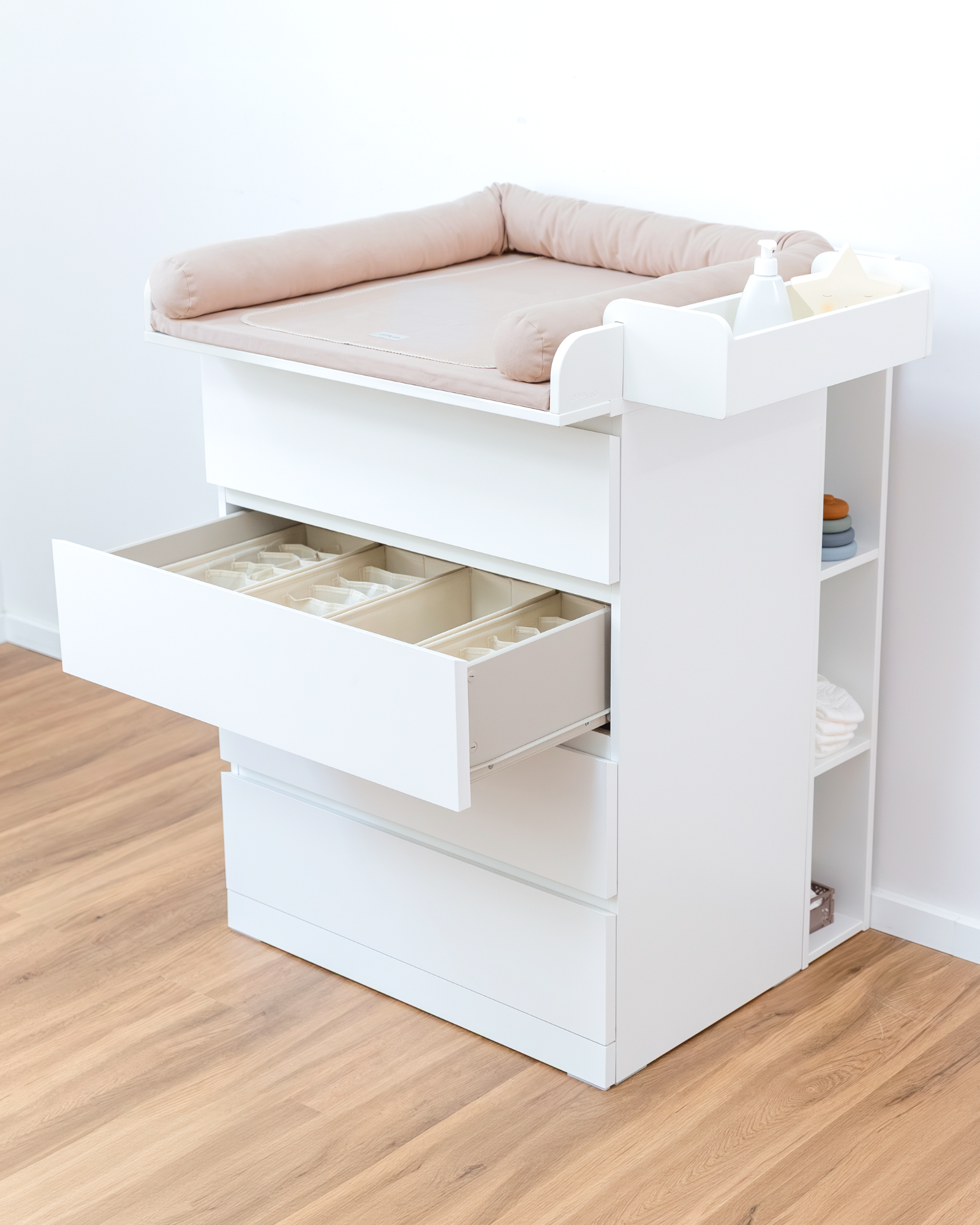 Wickeltisch,  Wickelkommode,  Babywickelauflage,  Aufbewahrungsschublade,  Regaleinheit