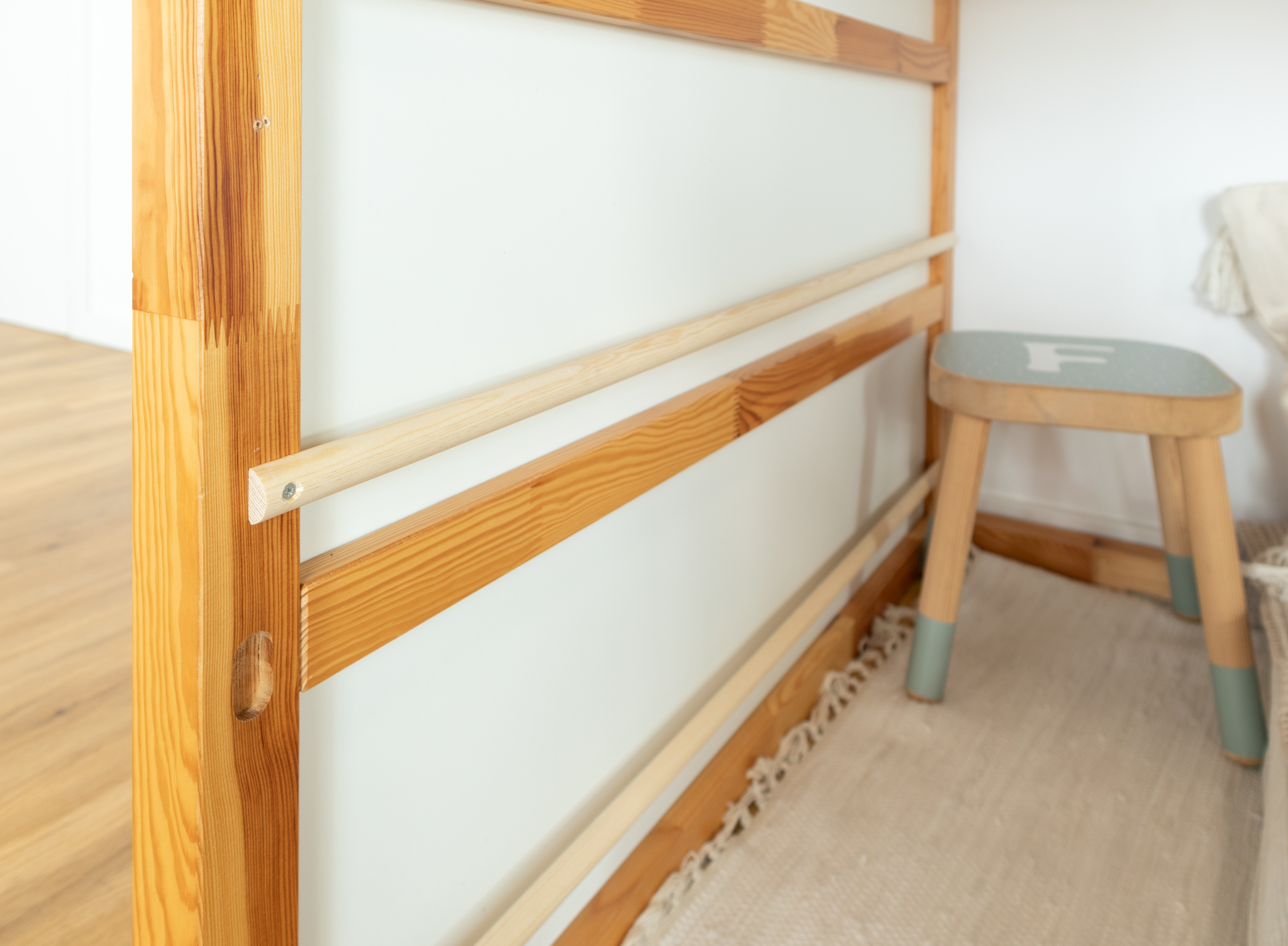 Bücherleiste für IKEA KURA Hochbett Bücherleiste für IKEA KURA Hochbett
