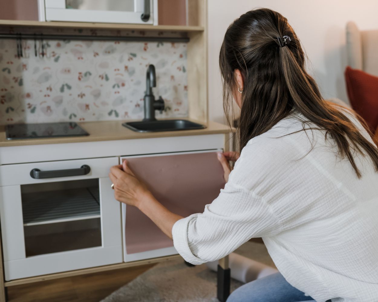 Kinderküche mit Folie bekleben Kinderküche mit Folie bekleben
