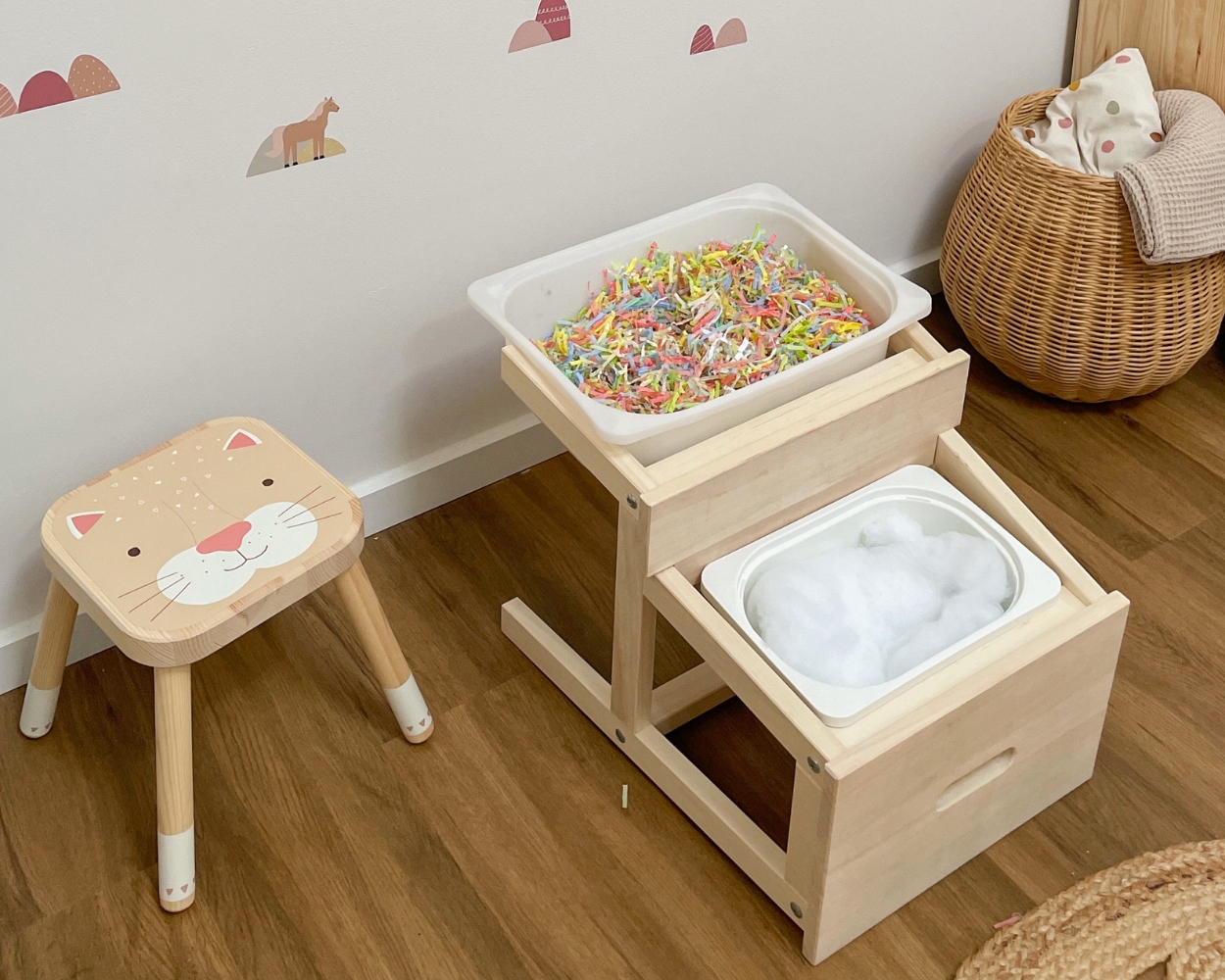 Sinnestisch aus dem IKEA BEKVÄM Hocker