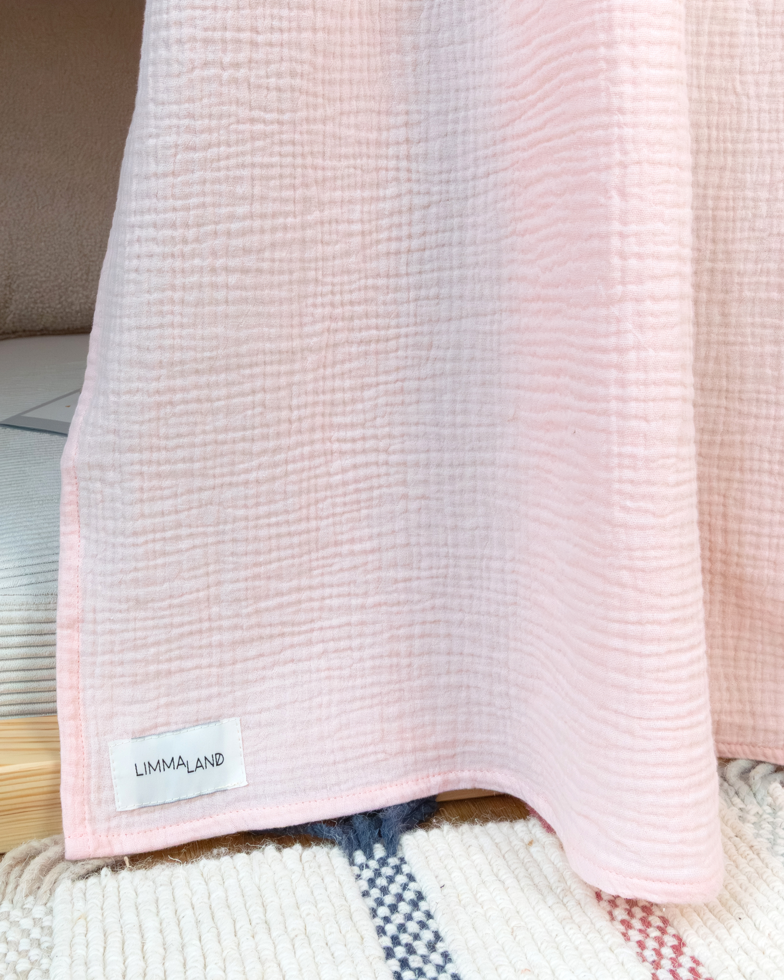 gardine ikea kura bett lille hule rosa eins 2