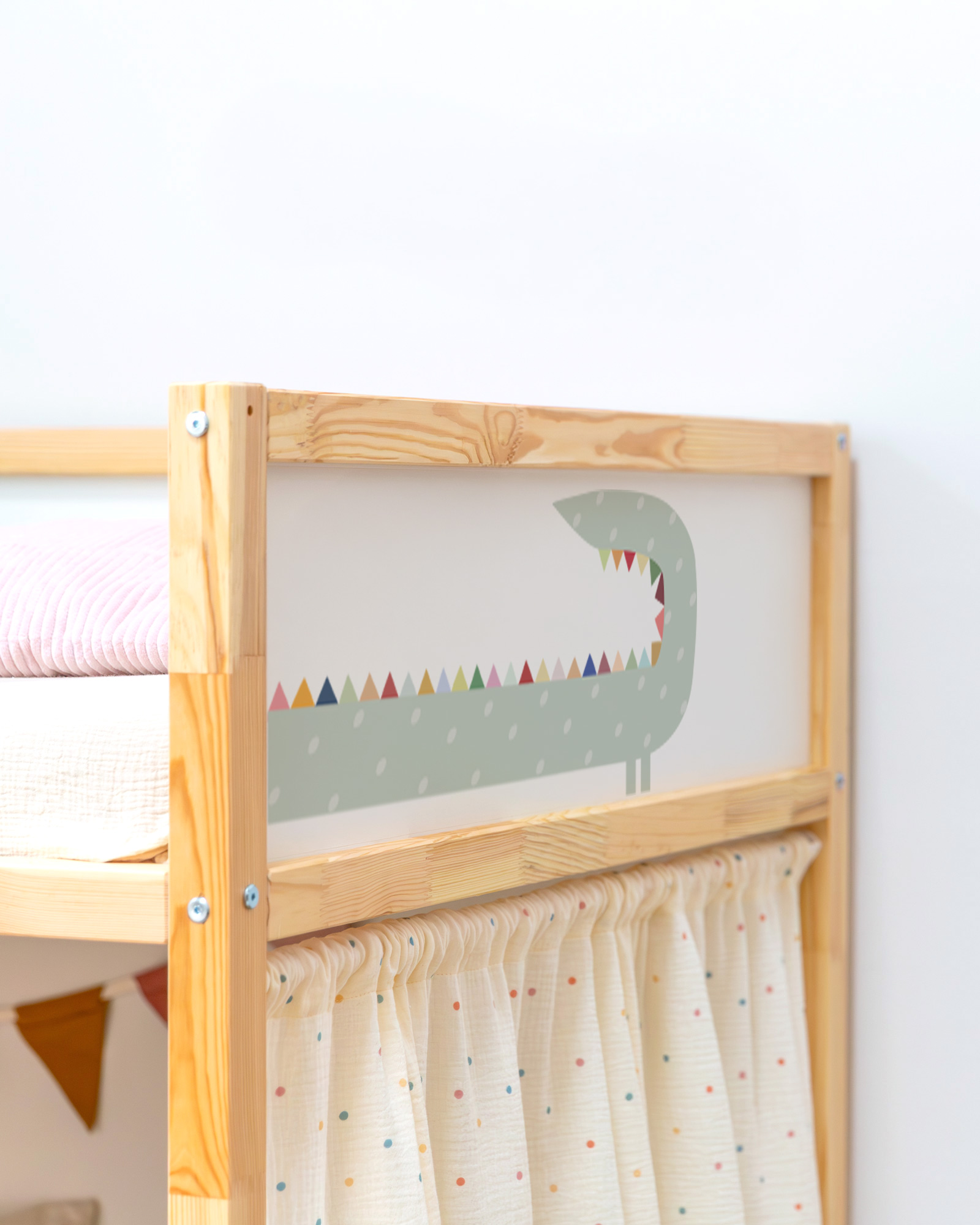klebefolie ikea kura hochbett lille vruende krokodil 2er set 2