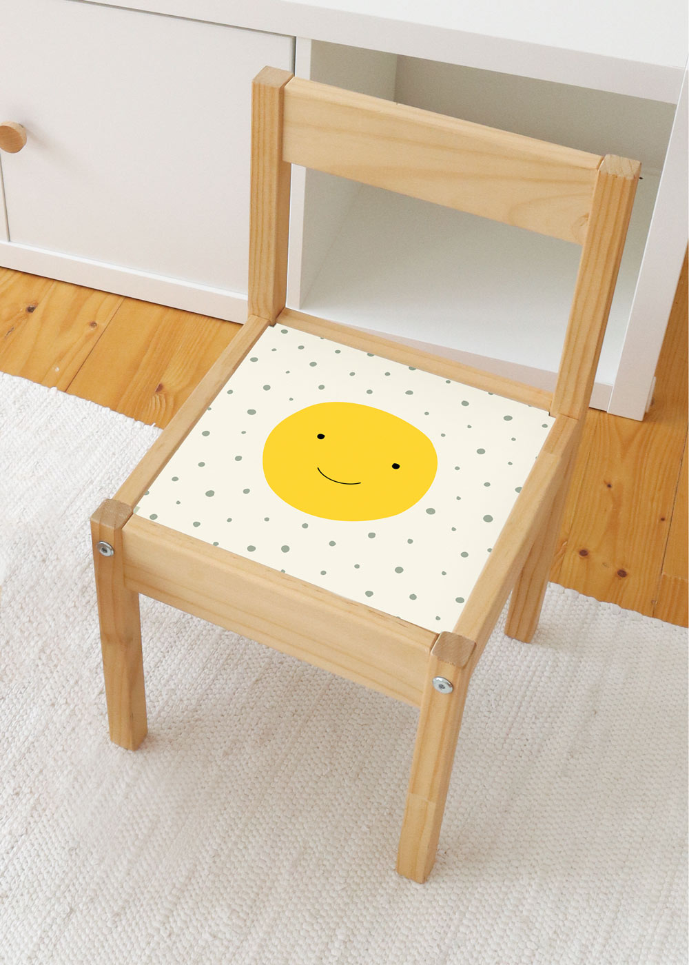 klebefolie ikea laett kinderstuhl glyklig smiley 0