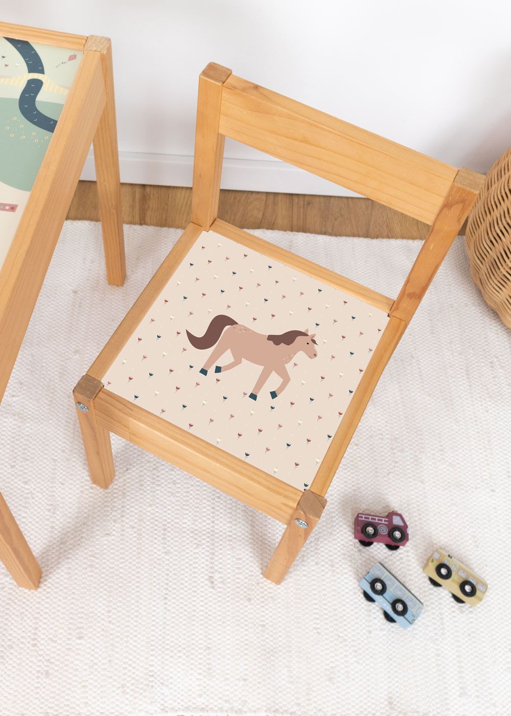 Pferd Klebefolie für Ikea Lätt Kinderhocker personalisierbar Pferd Klebefolie für Ikea Lätt Kinderhocker personalisierbar