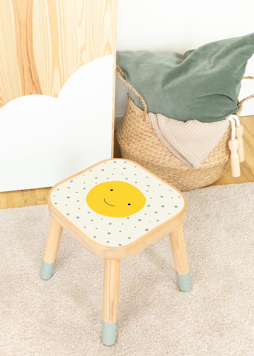 klebefolie ikea flisat kinderhocker glyklig smiley 1