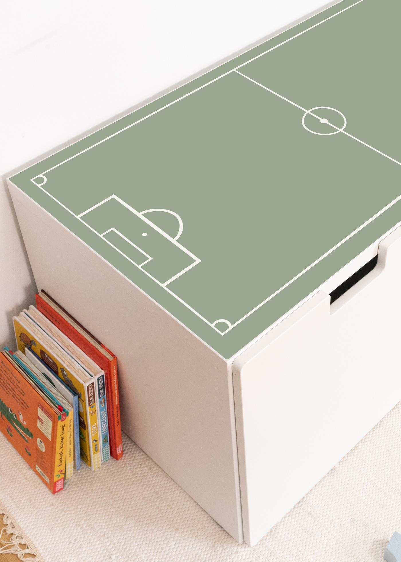 Ikea Smastad Klebefolie als Fußball Deko für dein Fußball Kinderzimmer als Fußballzimmer Deko mit Fußballmotiven passend für die Fußball EM Ikea Smastad Klebefolie als Fußball Deko für dein Fußball Kinderzimmer als Fußballzimmer Deko mit Fußballmotiven passend für die Fußball EM