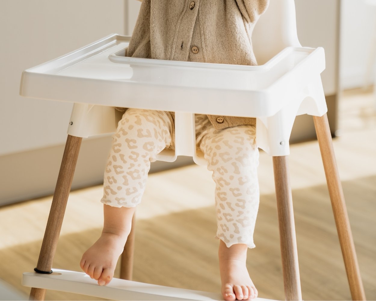 When can my baby sit in a highchair? How to recognise if your little one is ready!