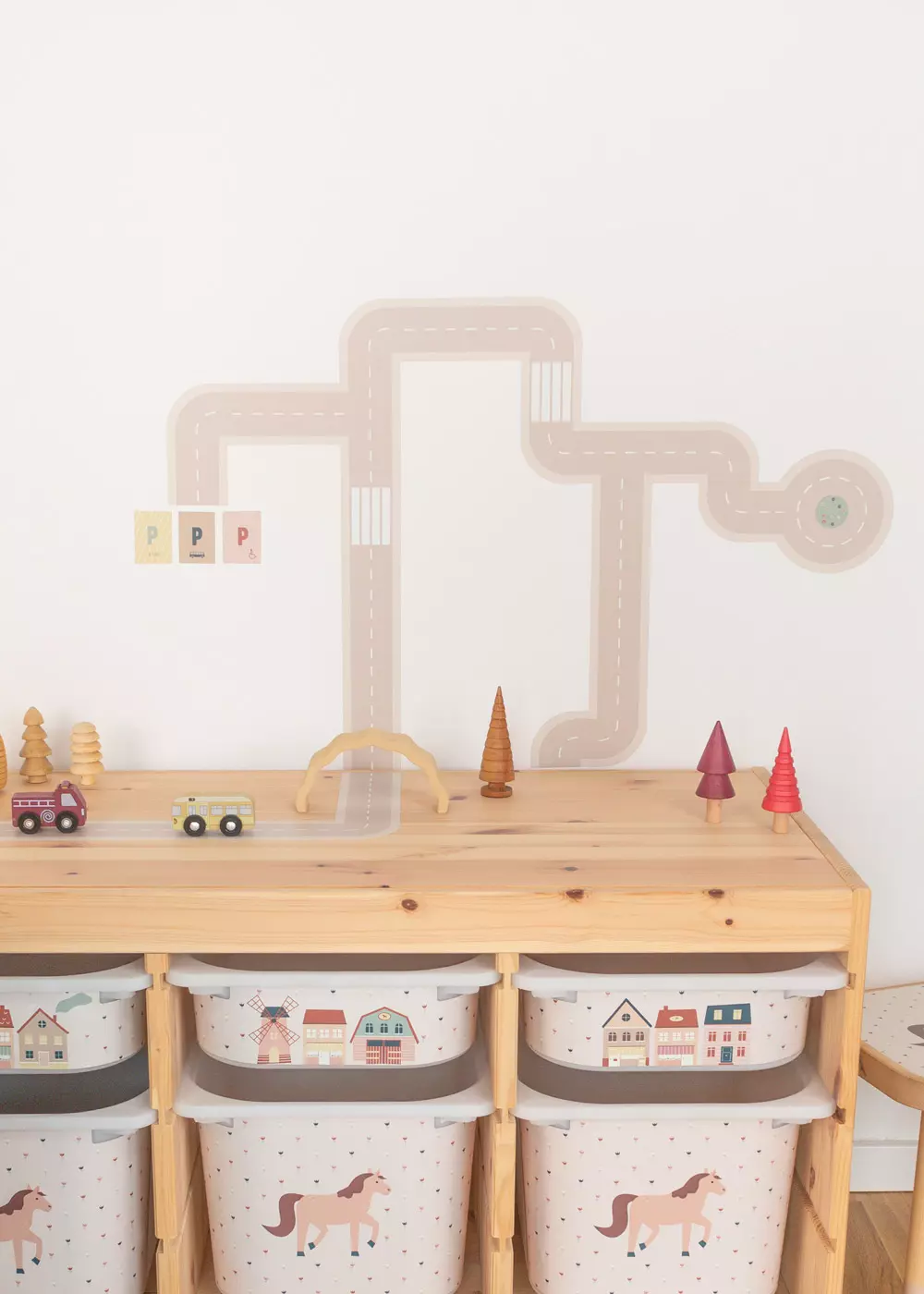 Klebefolie Kinderzimmer DIY für Ikea Spieltisch
