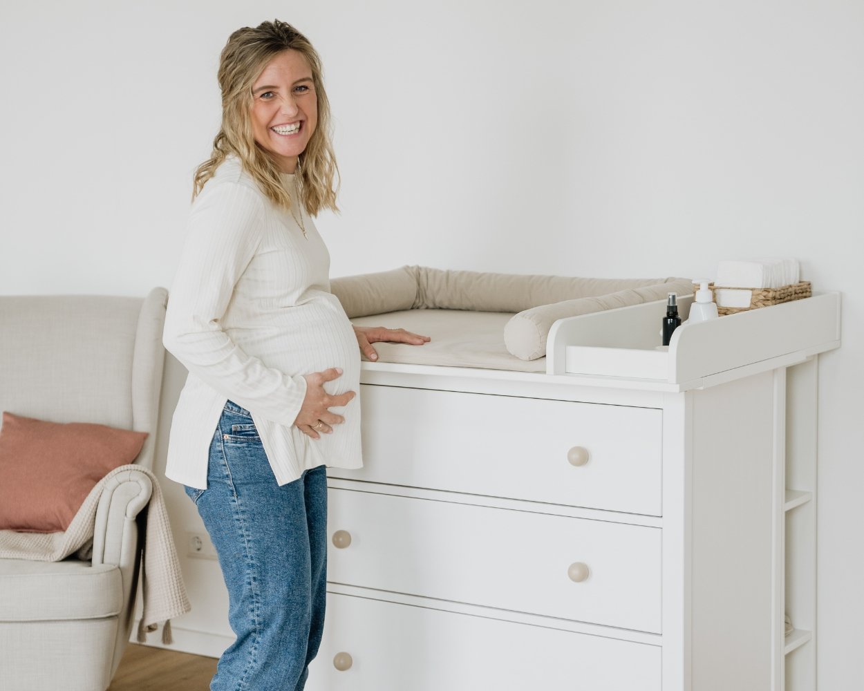 Hemnes baby room best sale