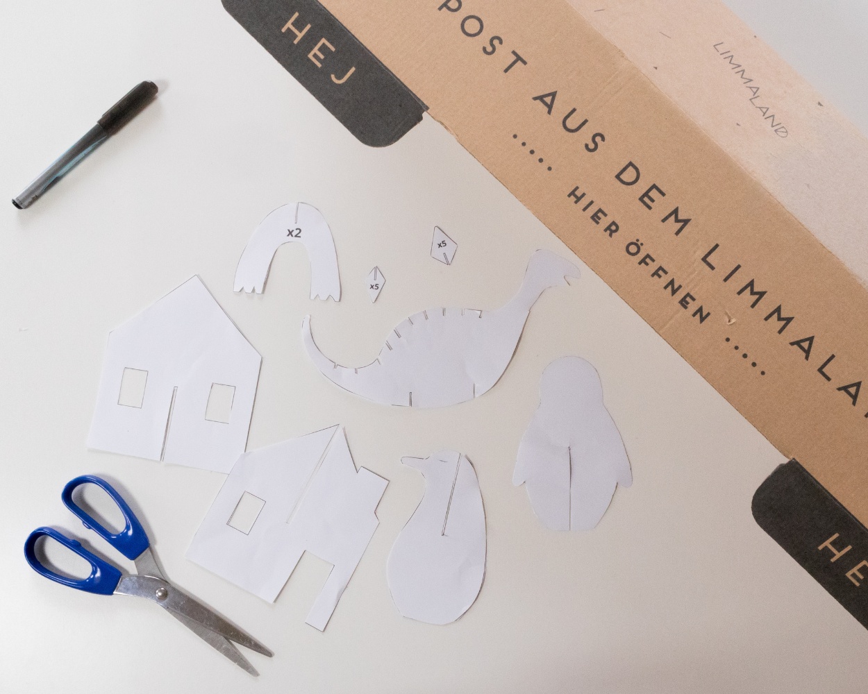 Schablonde für Steckdino ausschneiden Schablonde für Steckdino ausschneiden