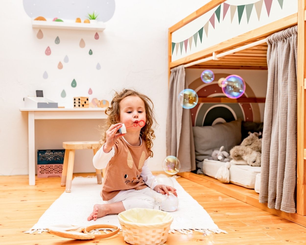 Kinderzimmer mit Kura Hack