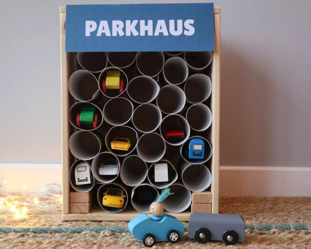 Making a car park from an IKEA KNAGGLIG box