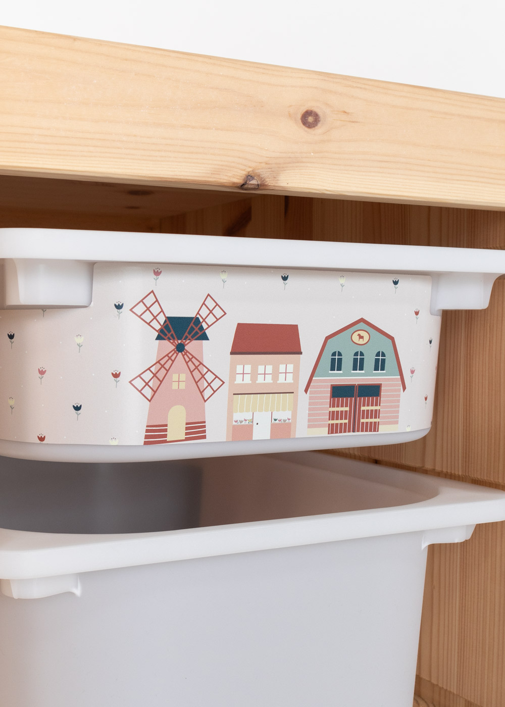 Klebefolie für Ikea Trofast Boxen Ikea Trofast Regal mit passender Klebeflie von Limmaland mit Pferden verschönern