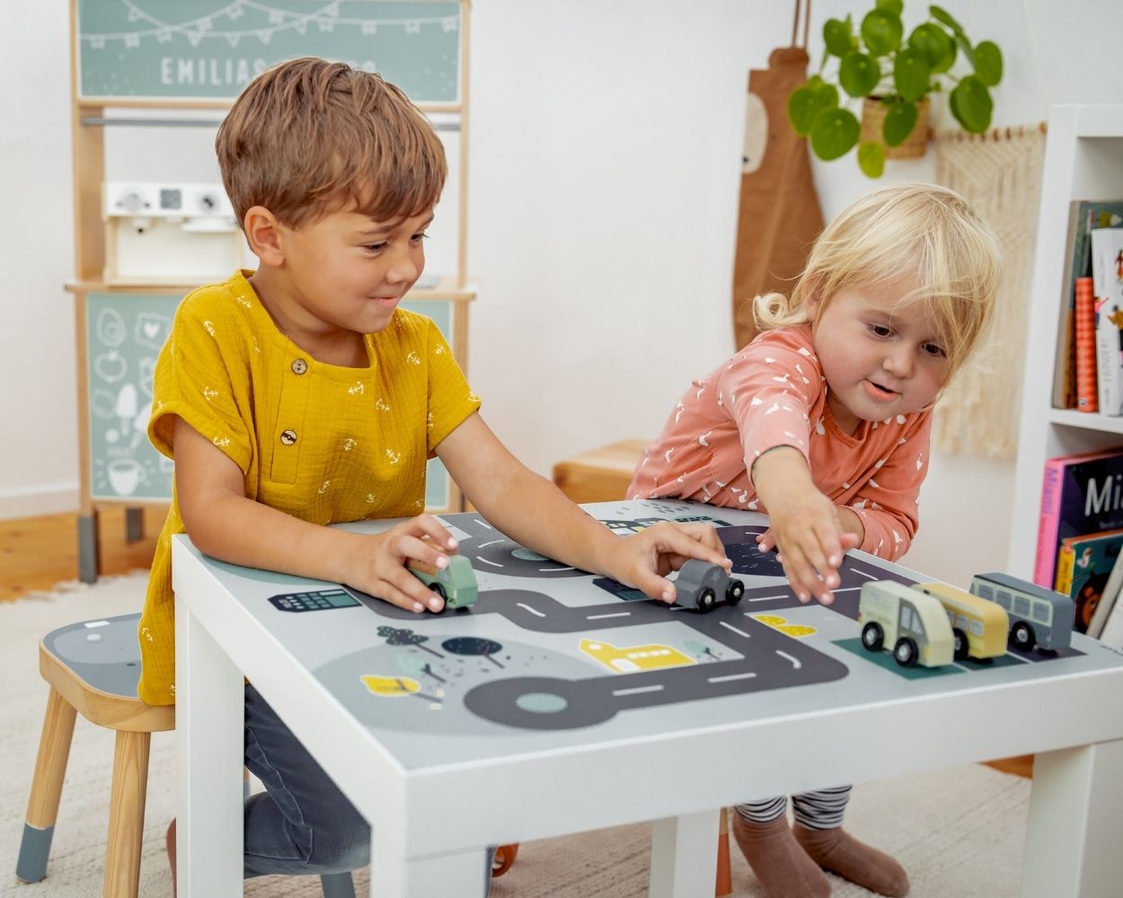 IKEA Hacks Kinderzimmer Sitzgruppe IKEA Hacks Kinderzimmer Sitzgruppe